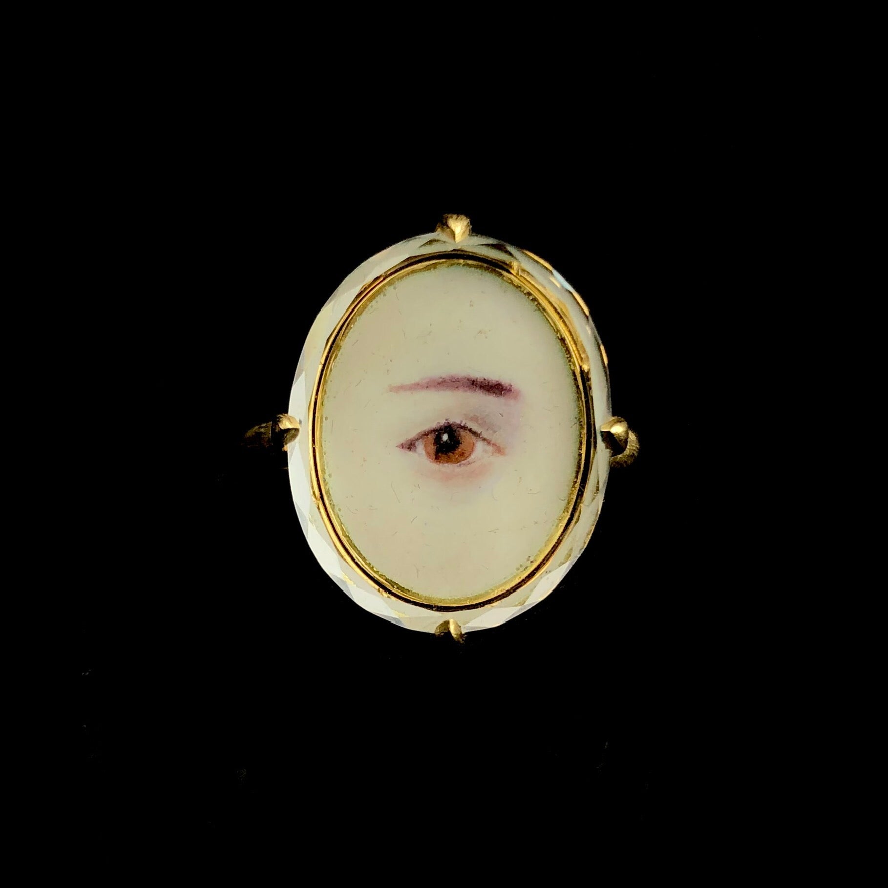 Front view of Lovers Eye Ring