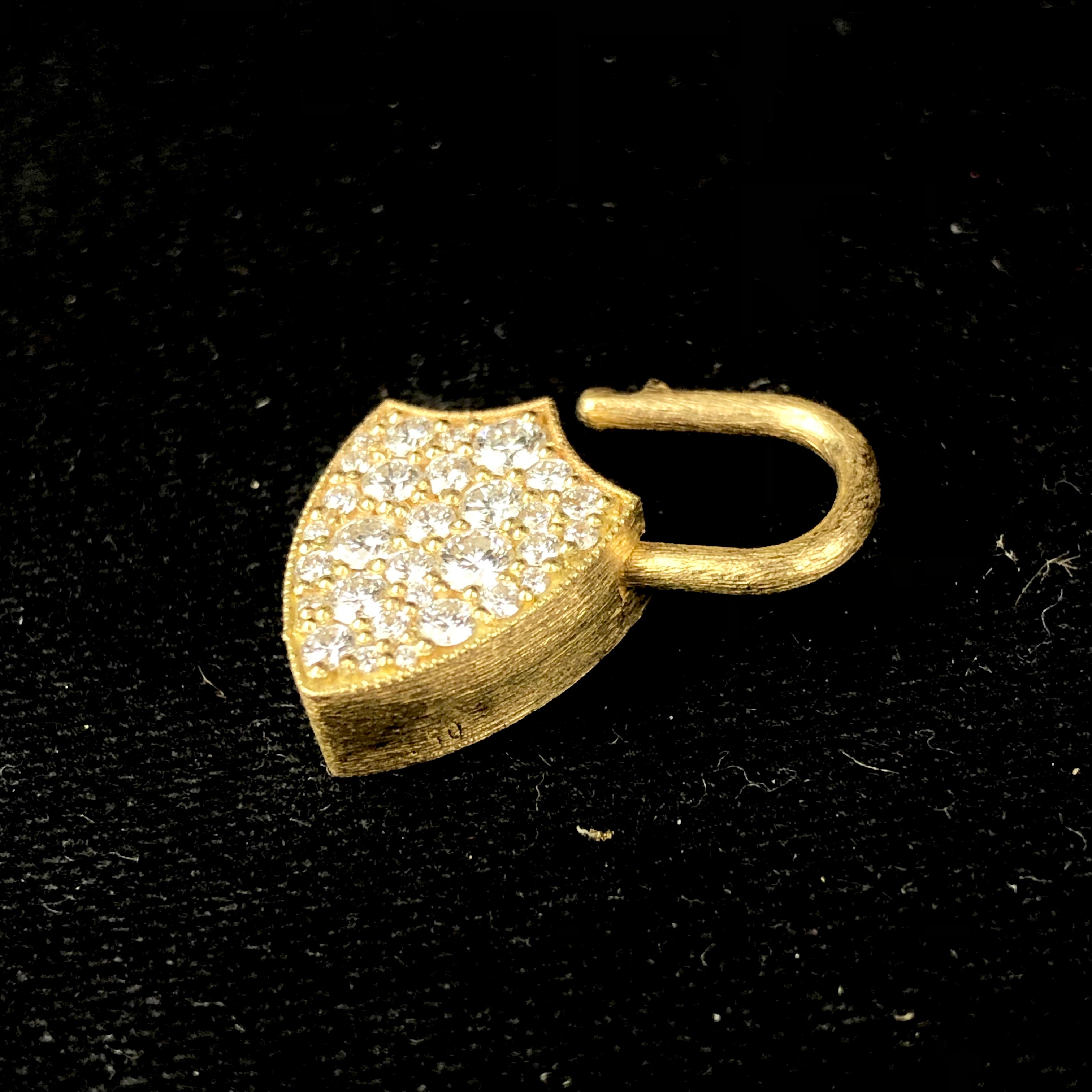 Front side view of Diamond Shield Padlock